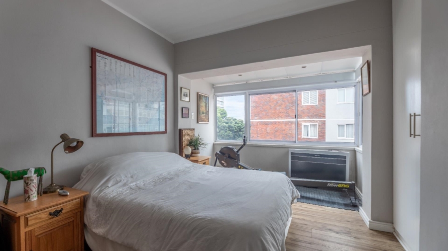 3 Bedroom Property for Sale in Sea Point Western Cape